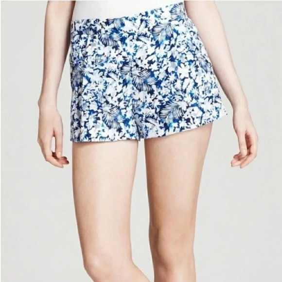 Theory Shorts Palkima Blue White Floral 100% Silk Bermuda Shorts sz 2 Preppy - Picture 1 of 13